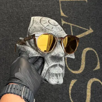 Hstn Marrom Gold Café