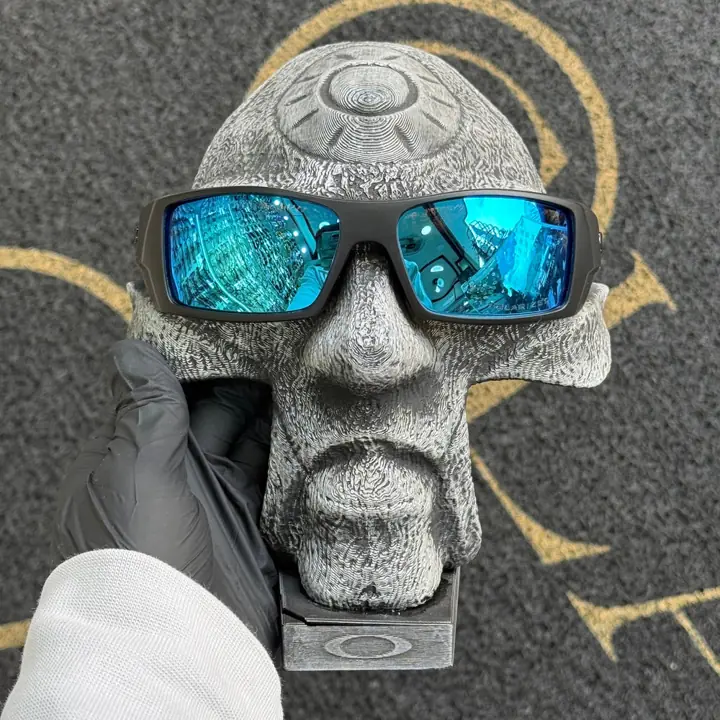 Gascan Carbon Ice Thug