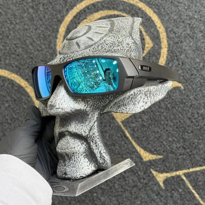 Gascan Carbon Ice Thug