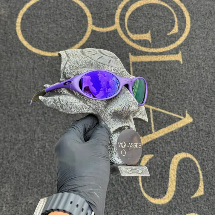 Eye Jacket x GDLP - Roxa