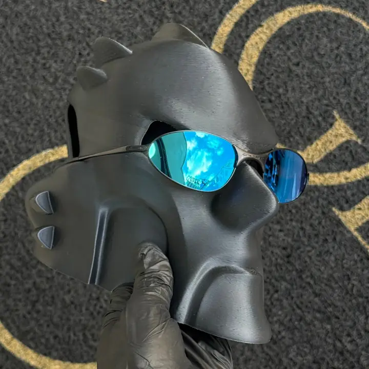 Wire Carbon Ice Thug