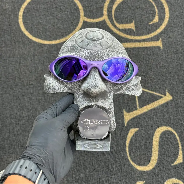 Eye Jacket x GDLP - Roxa